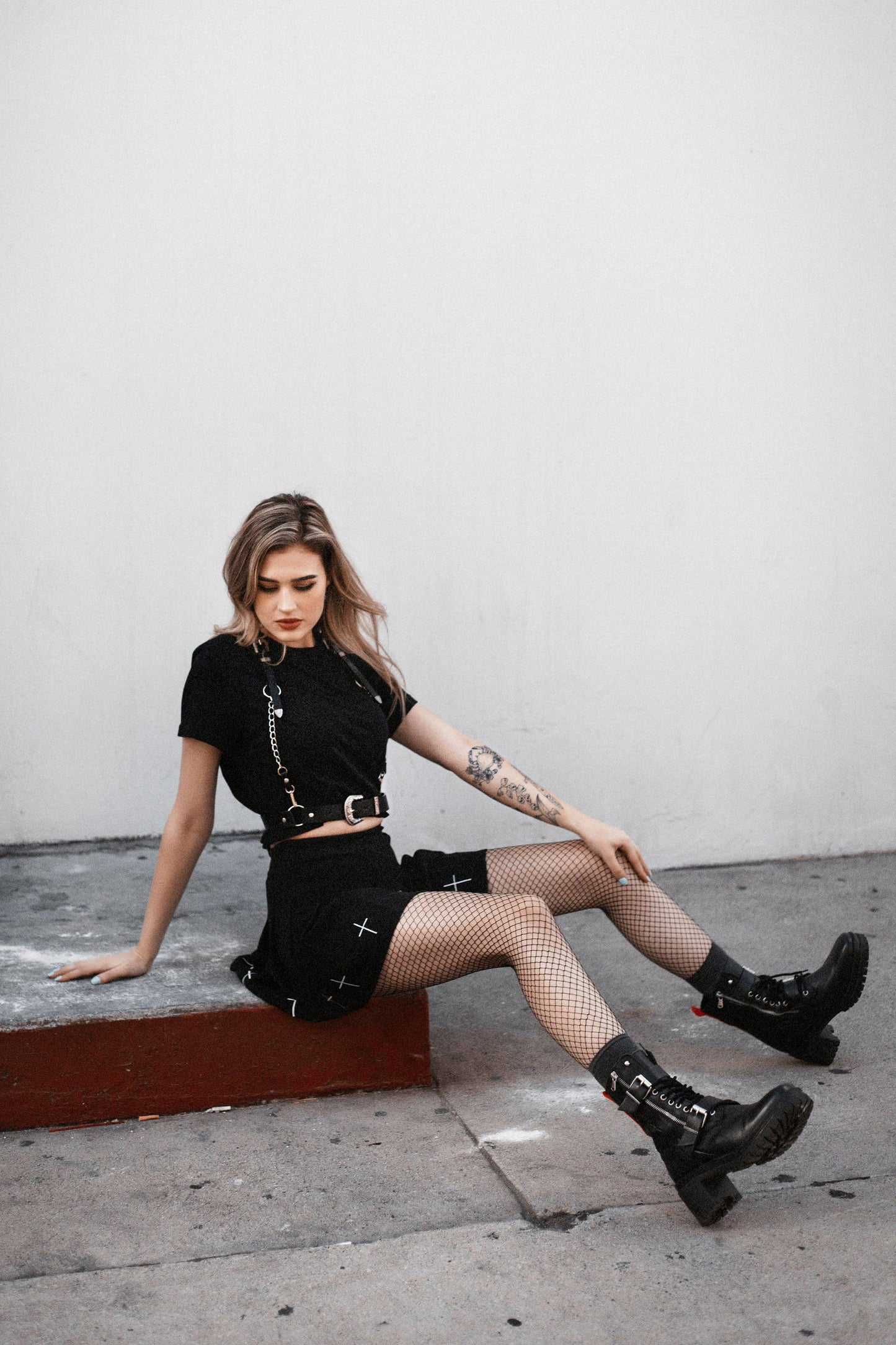 The Sharpshooter Western Goth Chain Black Harness