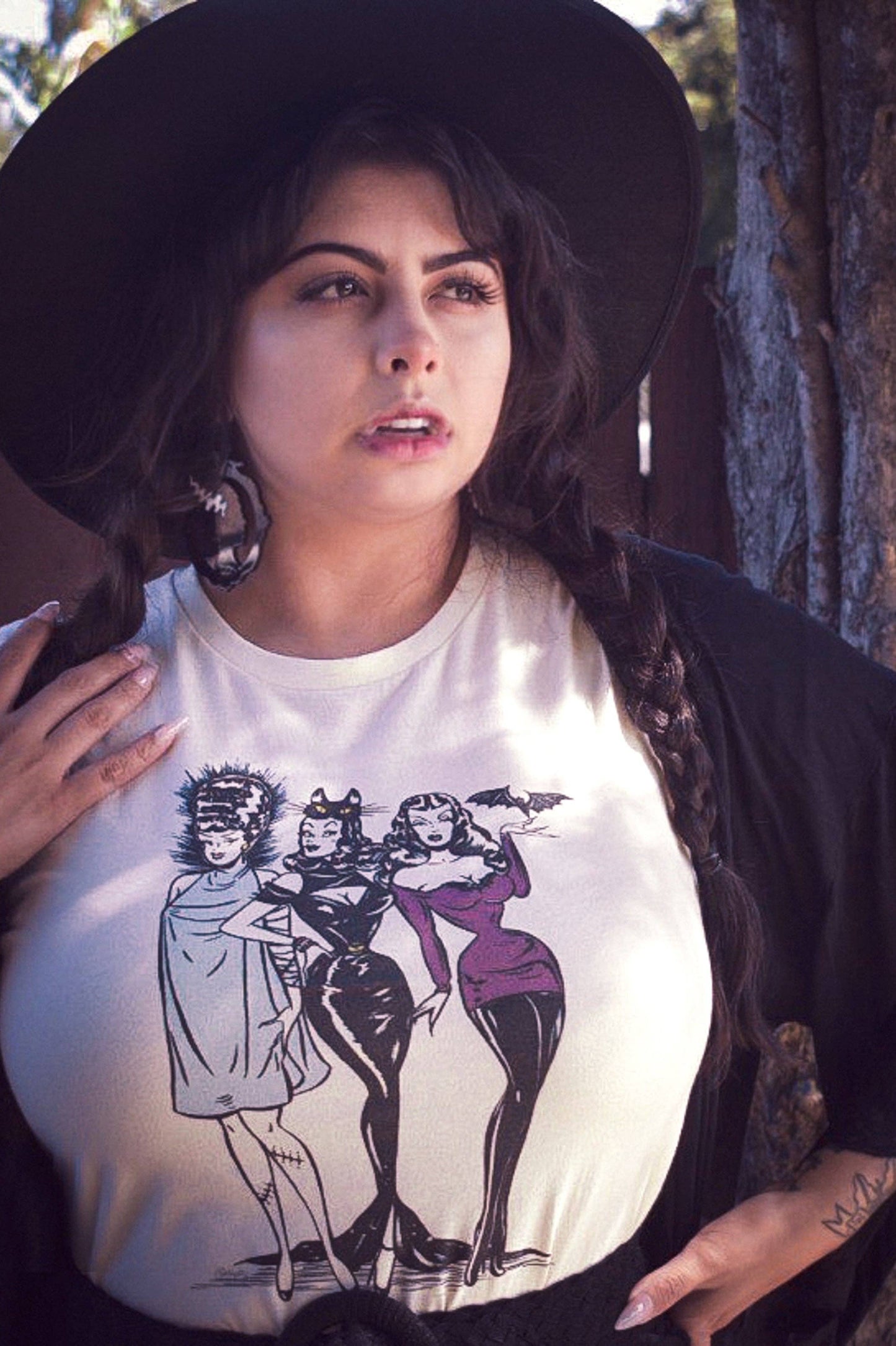 The Ladies Who Lunch Fitted Tee in Ivory