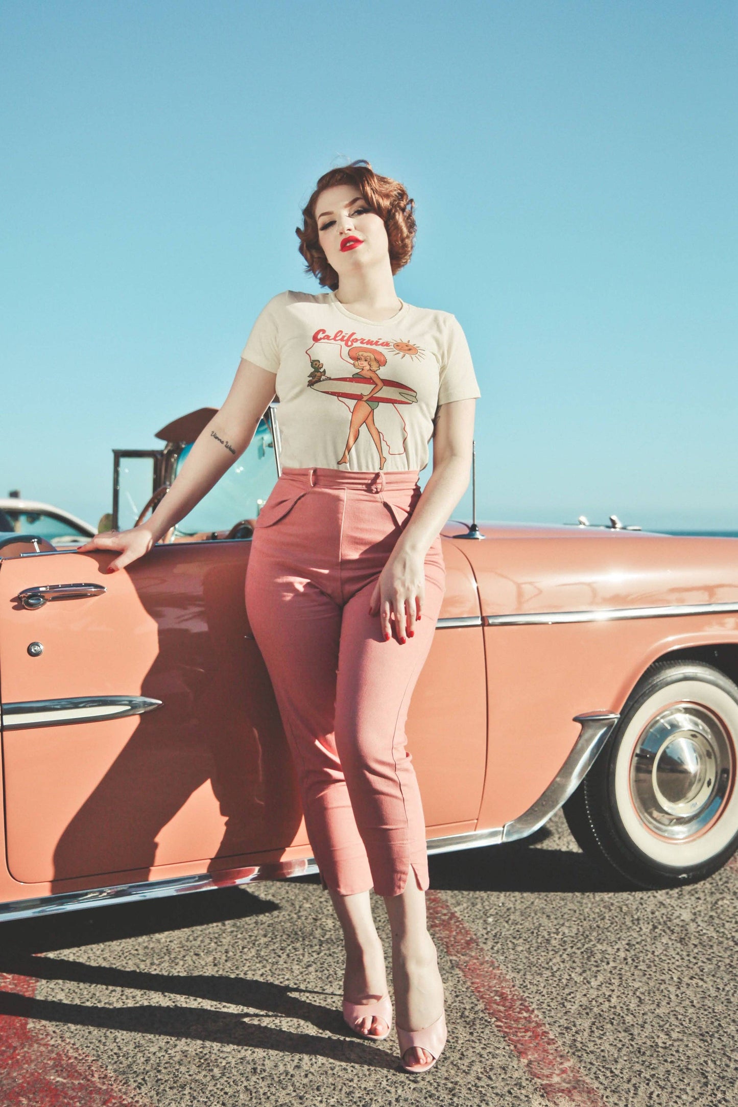 California Girl Fitted T-Shirt in Ivory
