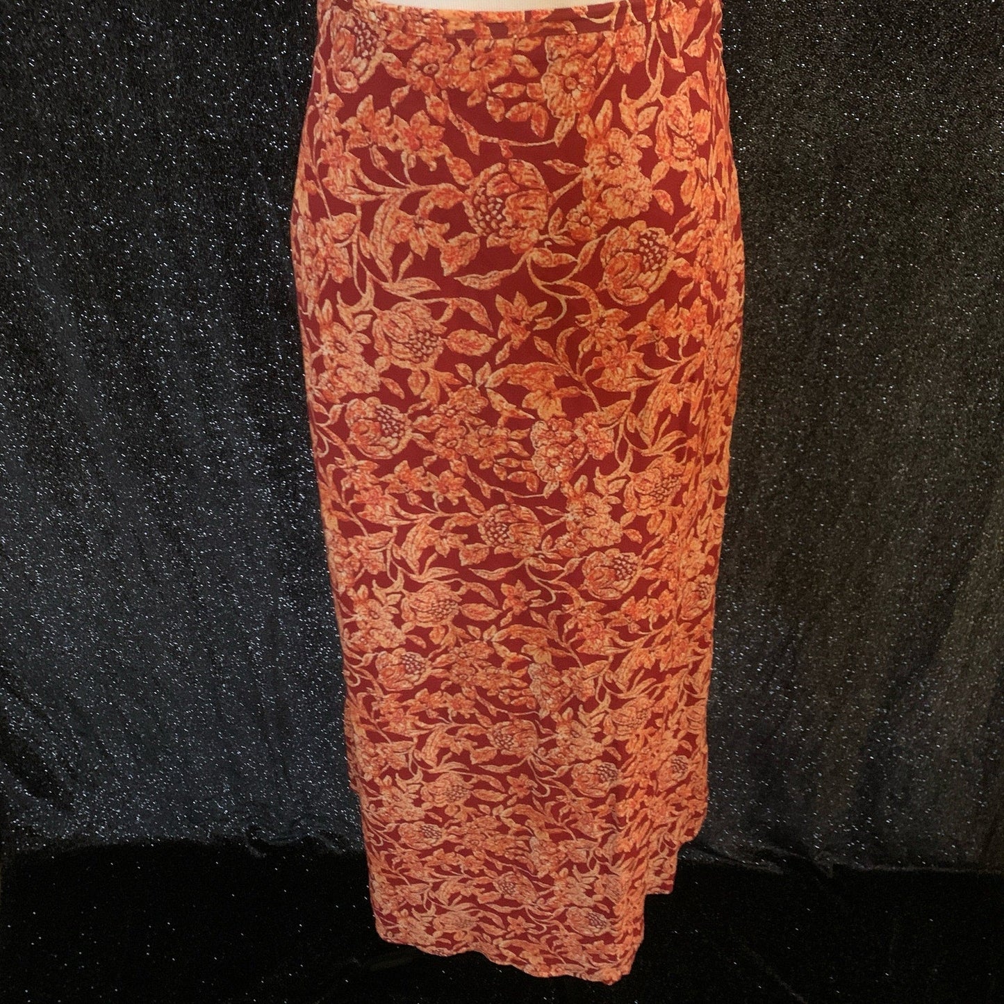 Eddie Bauer 90s Rust Red & Orange Floral Midi Skirt Womens Size 10 - Homeward Bound Goods